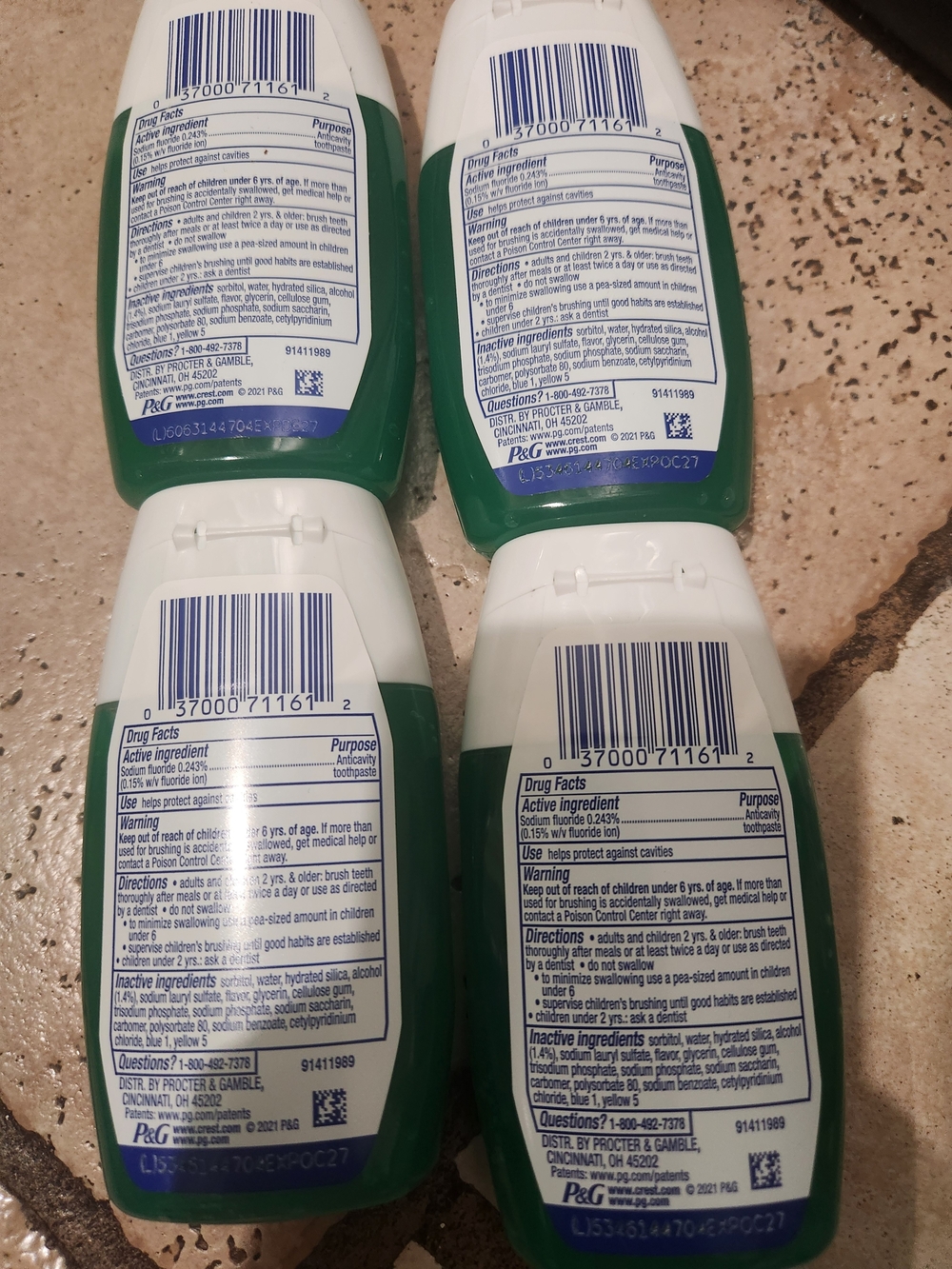 Crest Scope Outlast Toothpaste - Picture 3 of 3